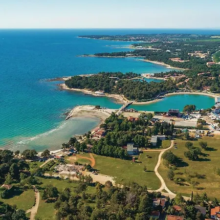 Apartment Two-bedroom In Umag