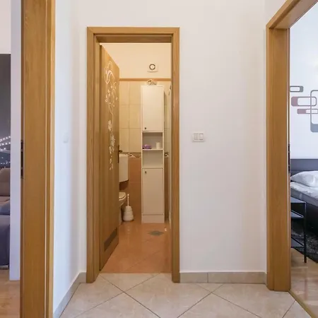 Apartment Two-bedroom In Umag